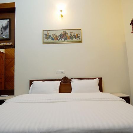 Bed and Breakfast The Edgeworth Шімла Екстер'єр фото