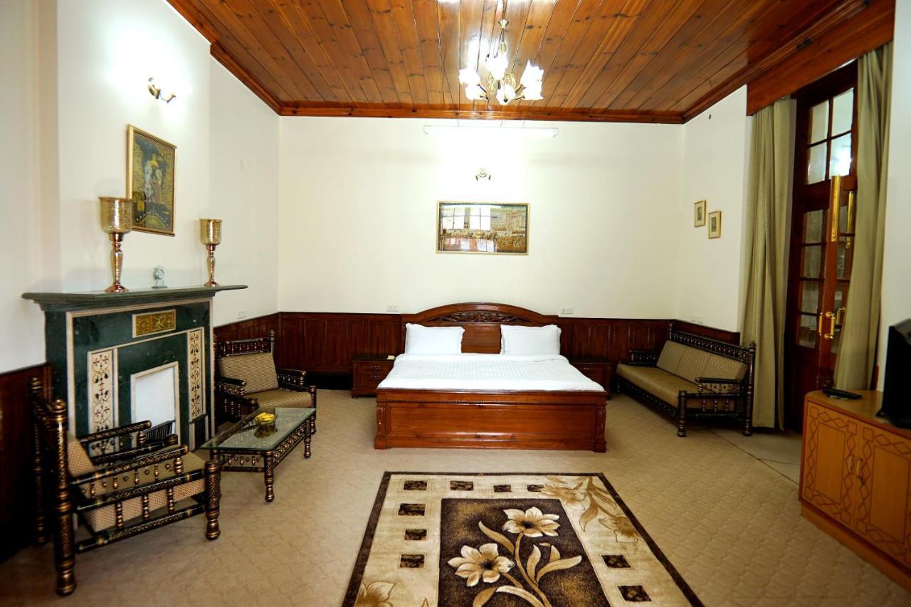 Bed and Breakfast The Edgeworth Шімла Екстер'єр фото