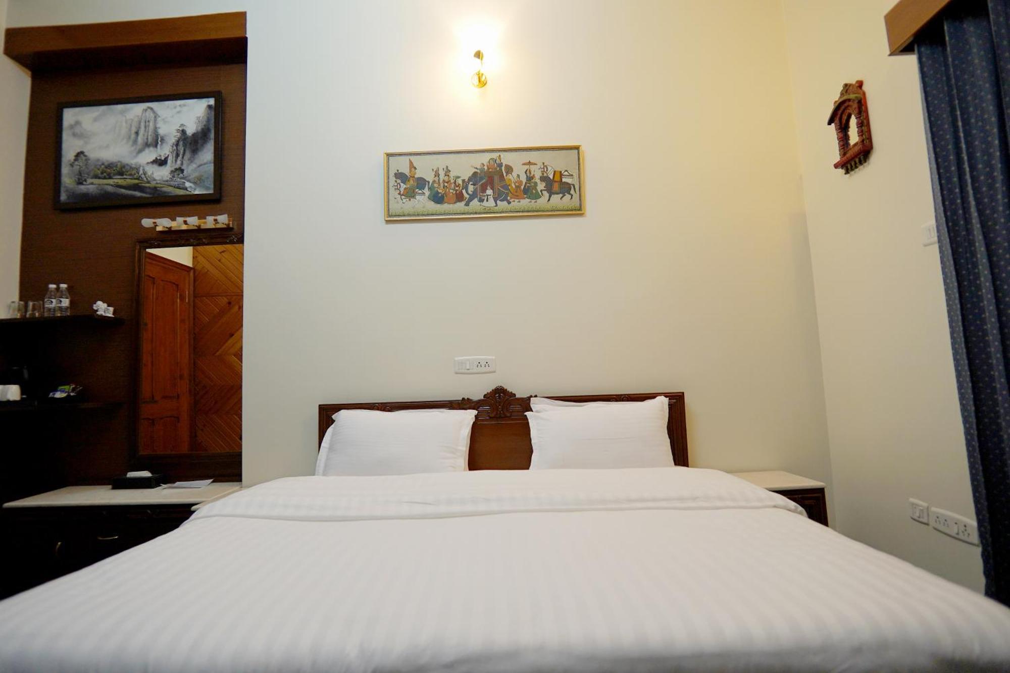 Bed and Breakfast The Edgeworth Шімла Екстер'єр фото